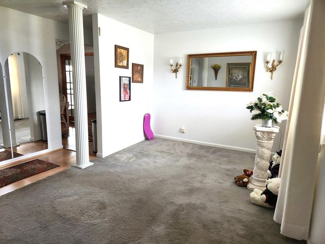 1210 Peacock Road, Paris, KY 40361