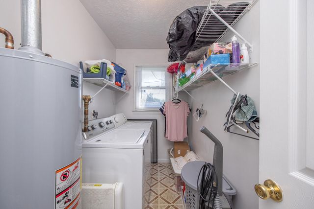 1210 Peacock Road, Paris, KY 40361