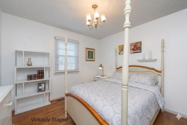 1210 Peacock Road, Paris, KY 40361