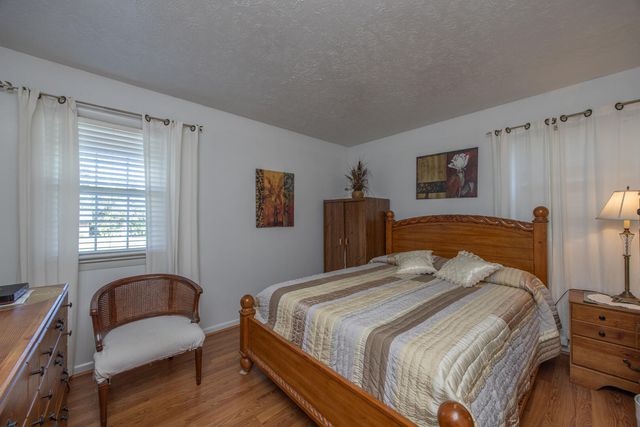 1210 Peacock Road, Paris, KY 40361