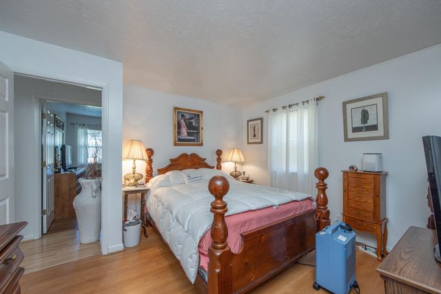 1210 Peacock Road, Paris, KY 40361