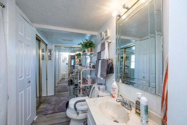 1210 Peacock Road, Paris, KY 40361