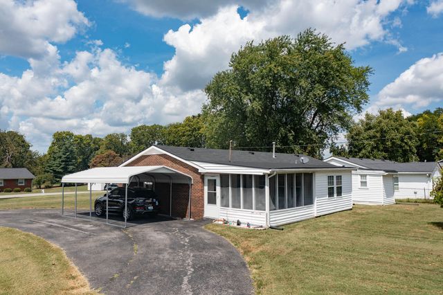 1210 Peacock Road, Paris, KY 40361
