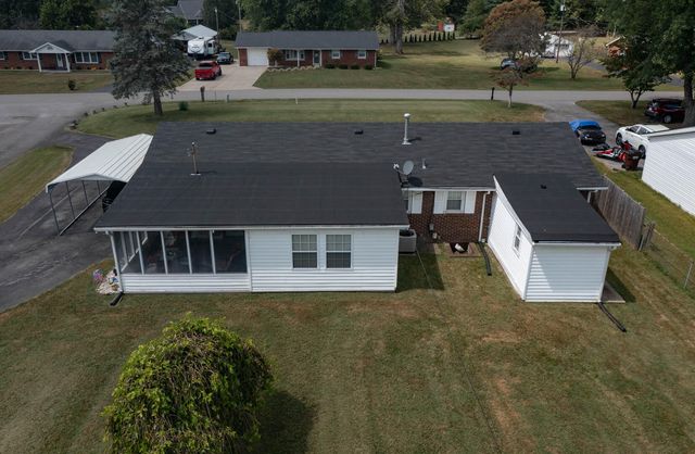 1210 Peacock Road, Paris, KY 40361