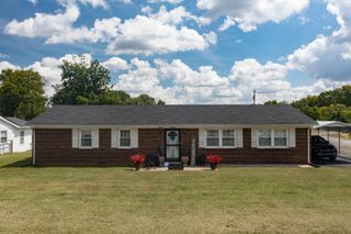 1210 Peacock Road, Paris, KY 40361