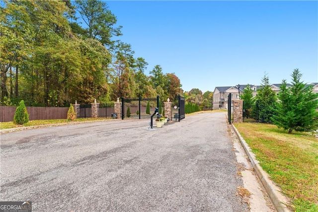 3368 Sarah Trail 5, Decatur, GA 30032