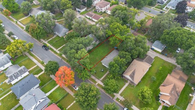 5135 Irving Avenue N, Minneapolis, MN 55430
