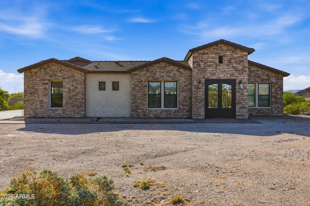 9072 S Krista Drive E, Goodyear, AZ 85338 — photo 2
