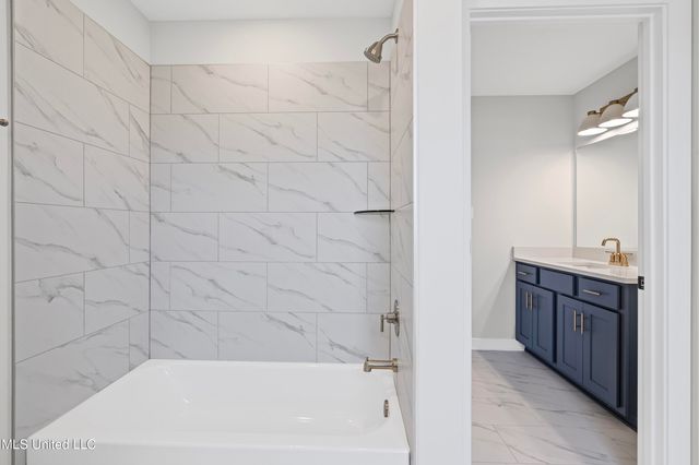 13649 River Grove Lane, Olive Branch, MS 38654