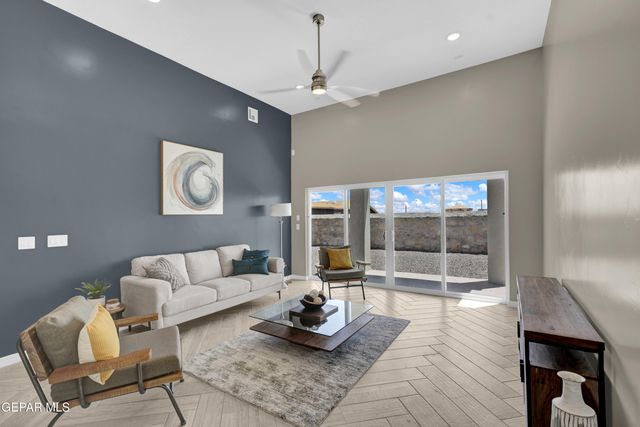 102 Daniel Lynn Trail, Santa Teresa, NM 88008