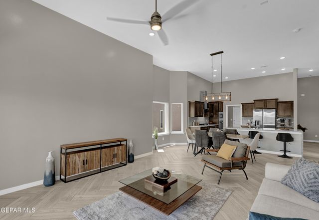 102 Daniel Lynn Trail, Santa Teresa, NM 88008