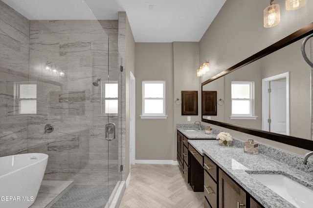 102 Daniel Lynn Trail, Santa Teresa, NM 88008