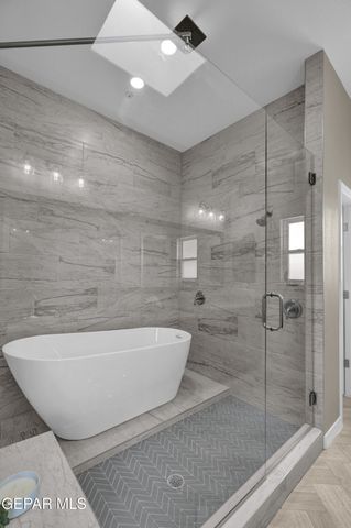 102 Daniel Lynn Trail, Santa Teresa, NM 88008