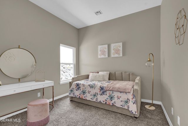 102 Daniel Lynn Trail, Santa Teresa, NM 88008