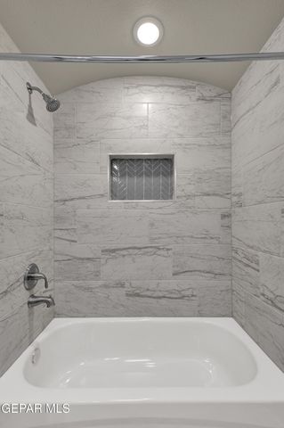 102 Daniel Lynn Trail, Santa Teresa, NM 88008