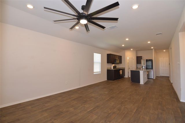 109 BLACK WOLF RUN, San Marcos, TX 78666