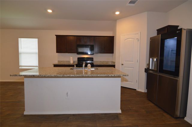 109 BLACK WOLF RUN, San Marcos, TX 78666