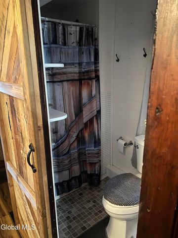 1016 County Highway 138, Broadalbin, NY 12025