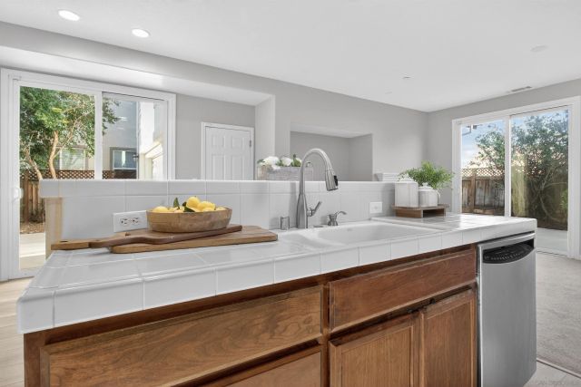 1218 Picadilly Lane, Brentwood, CA 94513