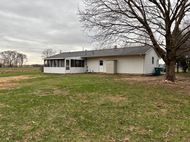 17932 Indian Prairie Road, White Pigeon, MI 49099