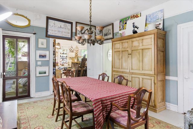 5 Spring Garden Avenue, Shelter Island Heights, NY 11965