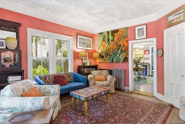 5 Spring Garden Avenue, Shelter Island Heights, NY 11965