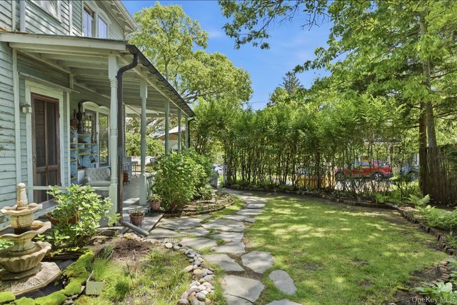 5 Spring Garden Avenue, Shelter Island Heights, NY 11965