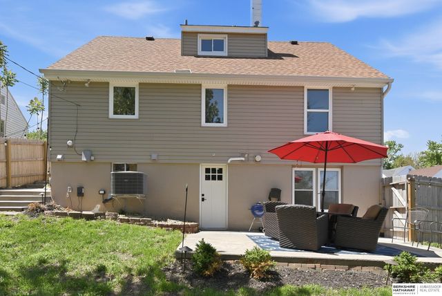3023 N 67th Avenue, Omaha, NE 68104