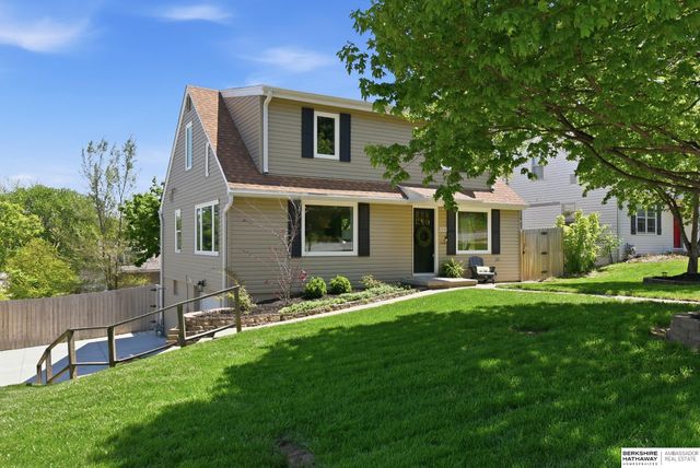 3023 N 67th Avenue, Omaha, NE 68104