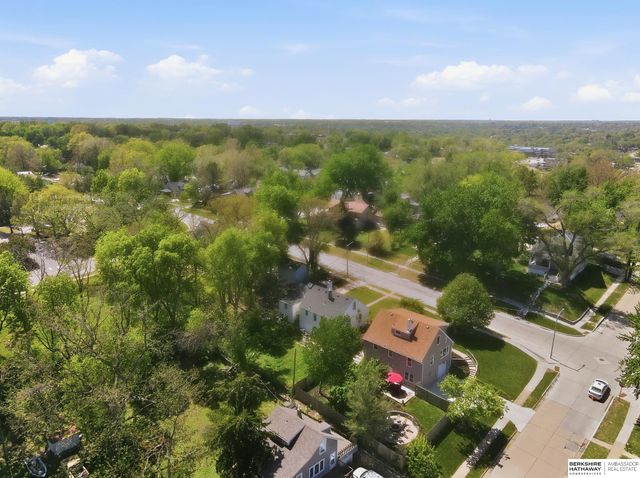 3023 N 67th Avenue, Omaha, NE 68104