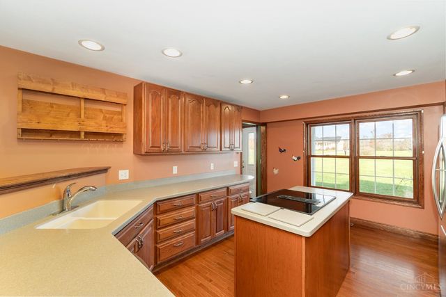 3518 Island Trail Drive, Williamsburg, OH 45176