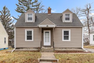 1615 Warren Road, Rockford, IL 61108