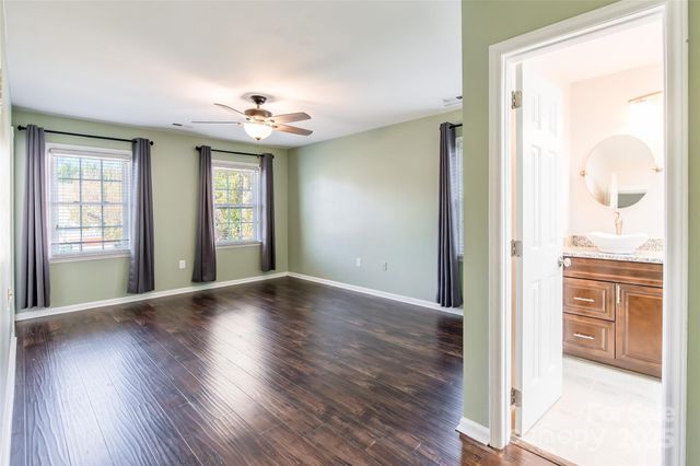 8708 Parkchester Drive, Charlotte, NC 28277