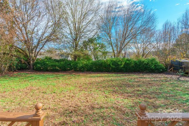 8708 Parkchester Drive, Charlotte, NC 28277