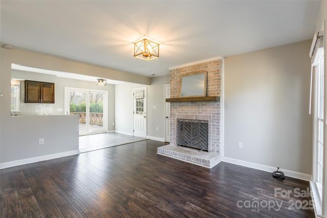 8708 Parkchester Drive, Charlotte, NC 28277