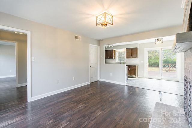 8708 Parkchester Drive, Charlotte, NC 28277