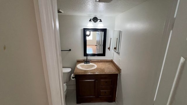 4021 SAN MARINO Boulevard 205, West Palm Beach, FL 33409