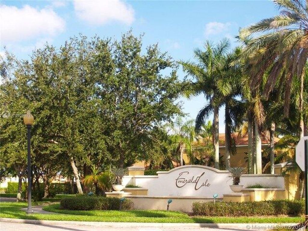 4021 SAN MARINO Boulevard 205, West Palm Beach, FL 33409