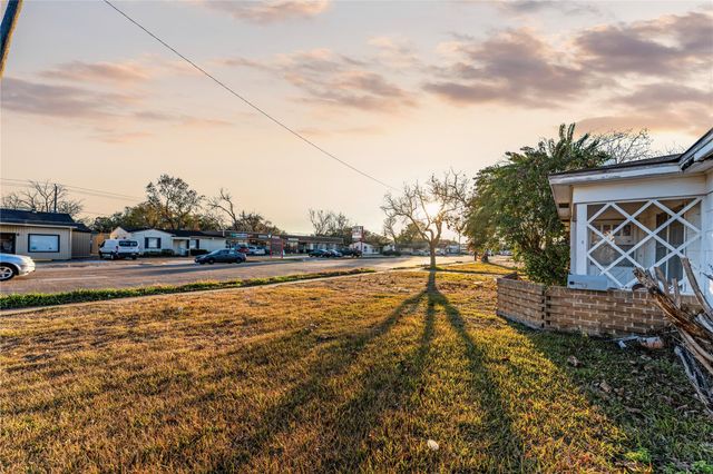 7639 Park Place Boulevard, Houston, TX 77087