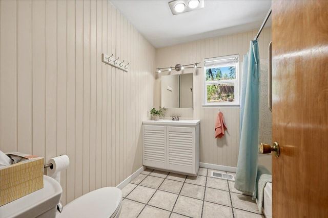 16934 Lake Vera Purdon Rd, Nevada City, CA 95959