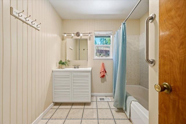 16934 Lake Vera Purdon Rd, Nevada City, CA 95959