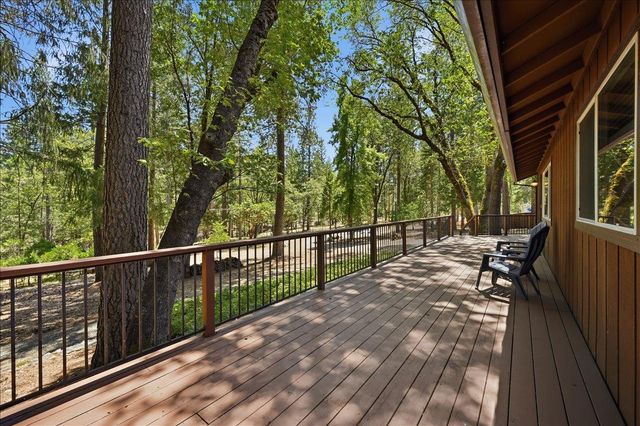 16934 Lake Vera Purdon Rd, Nevada City, CA 95959