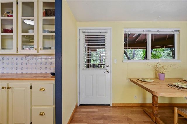 16934 Lake Vera Purdon Rd, Nevada City, CA 95959