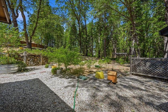 16934 Lake Vera Purdon Rd, Nevada City, CA 95959