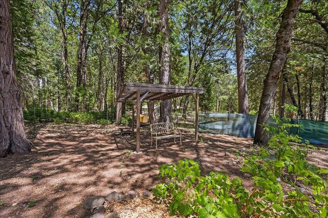 16934 Lake Vera Purdon Rd, Nevada City, CA 95959