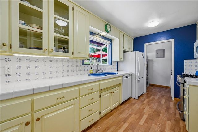 16934 Lake Vera Purdon Rd, Nevada City, CA 95959