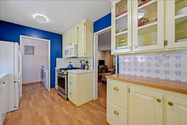 16934 Lake Vera Purdon Rd, Nevada City, CA 95959