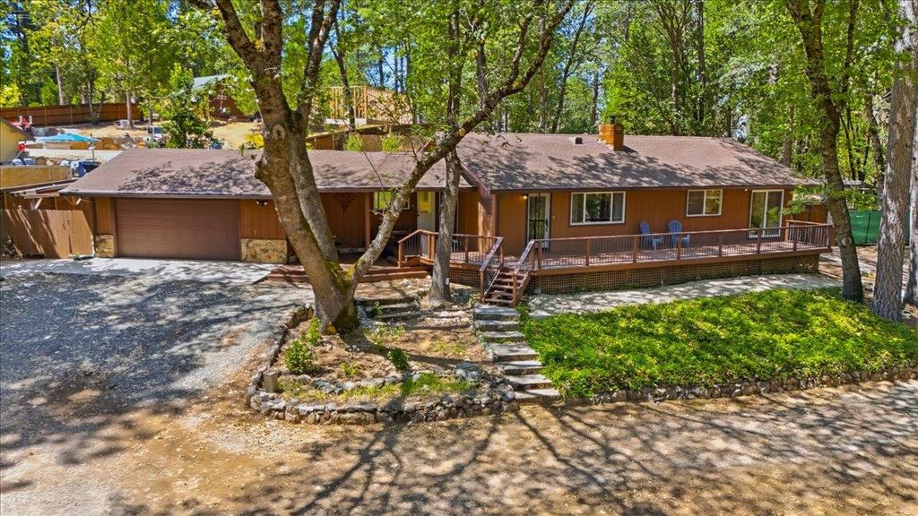 16934 Lake Vera Purdon Rd, Nevada City, CA 95959
