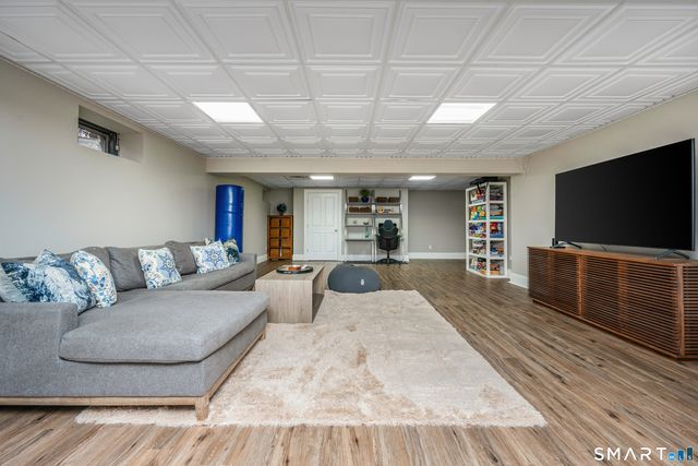 25 Patricia Lane, Darien, CT 06820