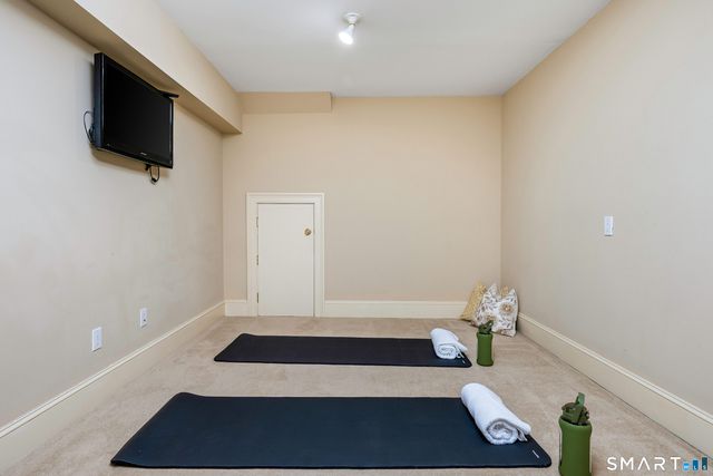 25 Patricia Lane, Darien, CT 06820